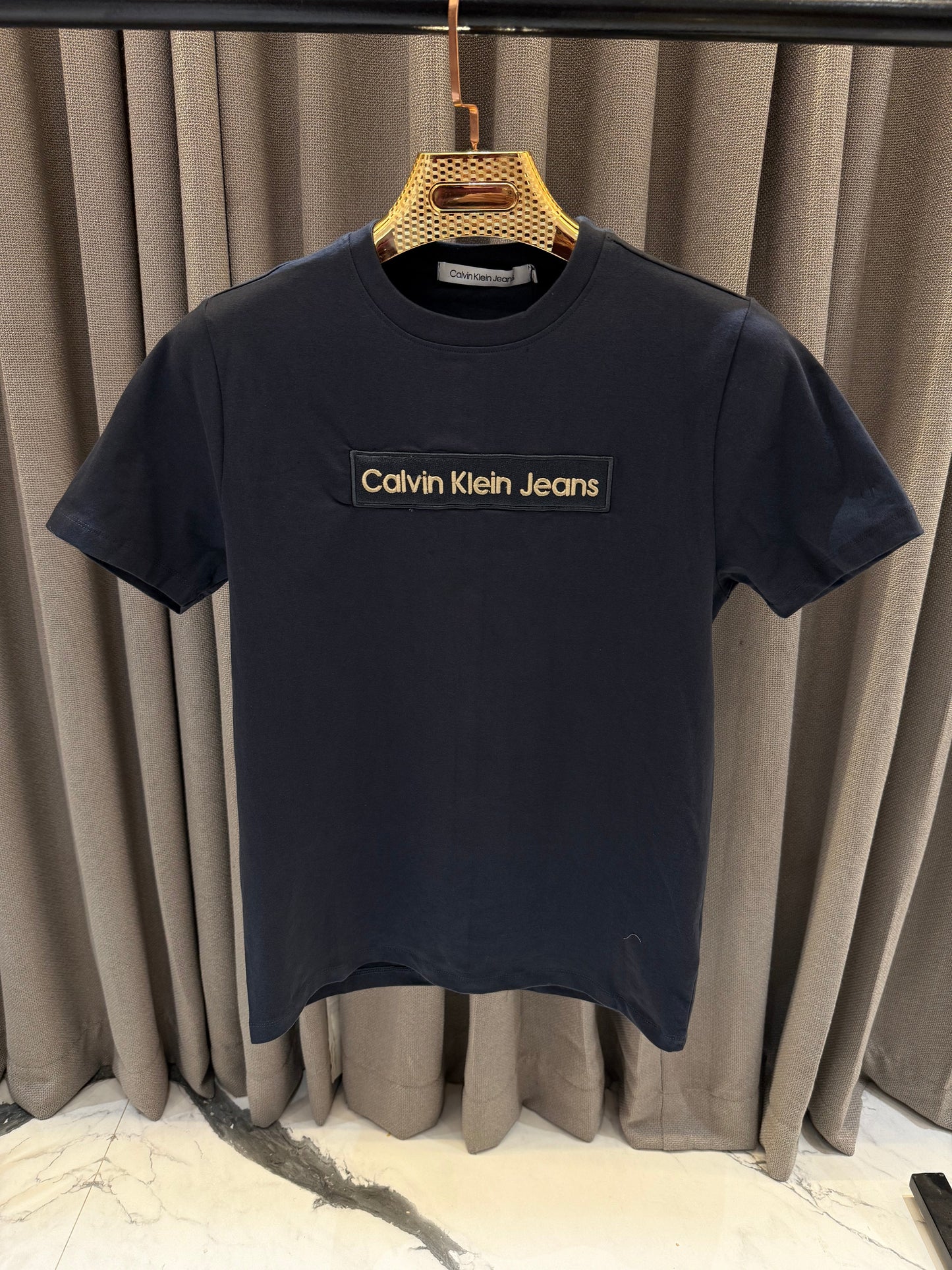 CALVIN KLEIM JEANS DARK GREY PREMIUM TSHIRT C1