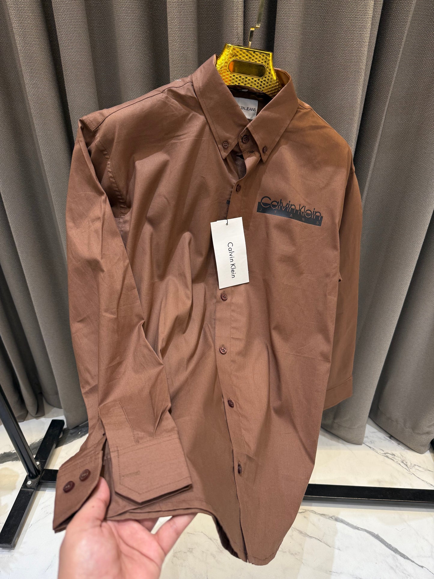 Calvin Klein Choc Brown C1