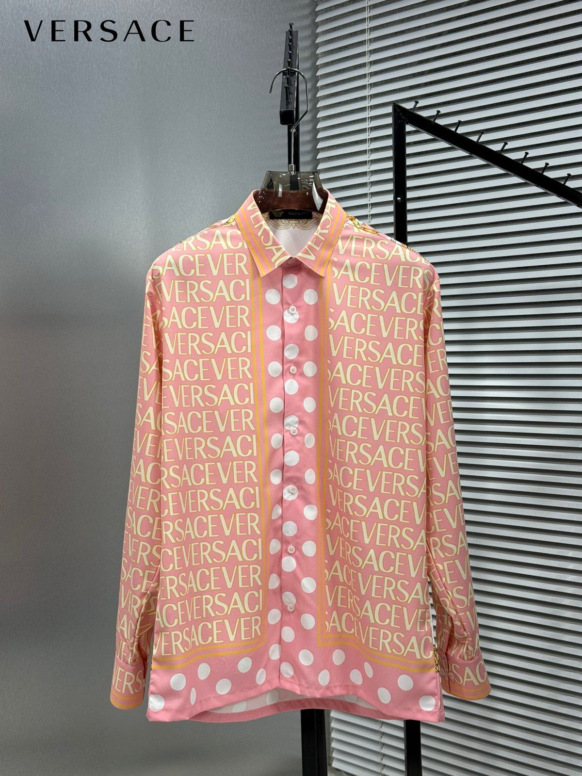 VERSACE BOROCCO PINK MONOGRAM STORE ARTICLE SHIRT