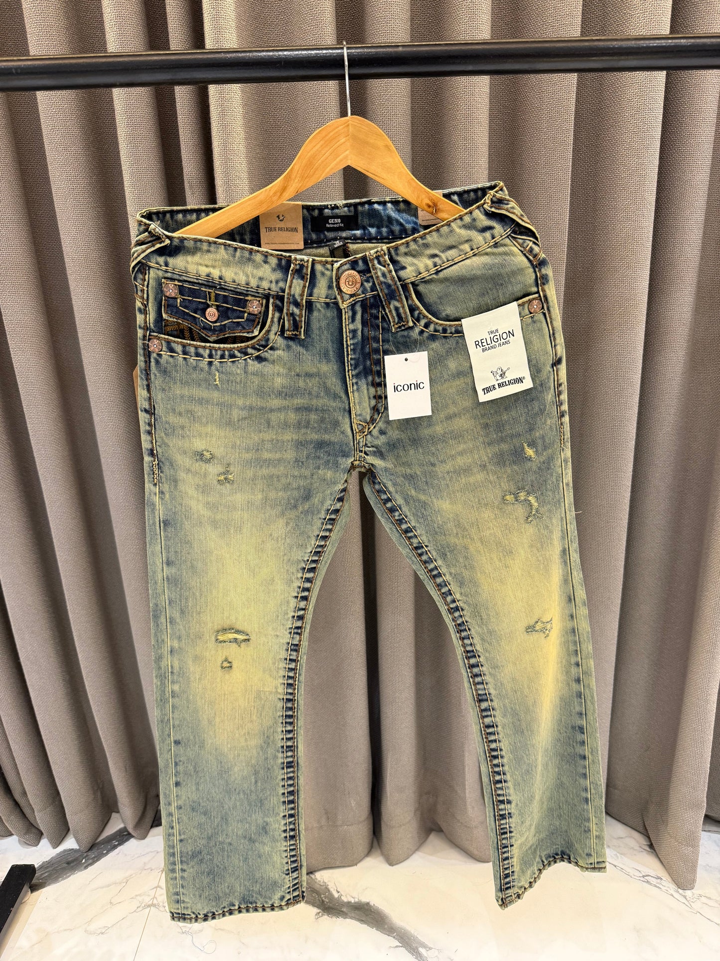 TRUE RELIGION IMPORTED LIGHT SHADE DENIM JEANS TR