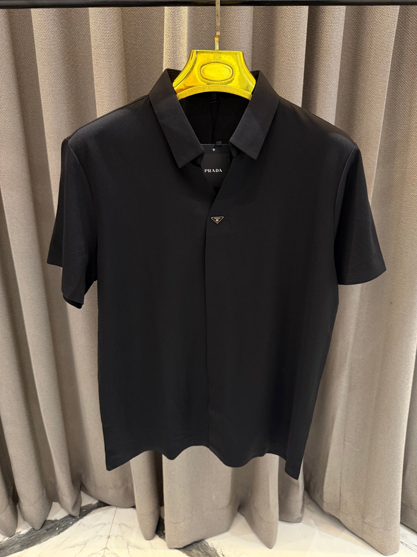 PRADA IMPORTED STICHLESS HALF SHIRT BLACK