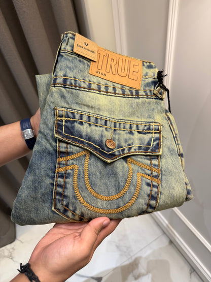 TRUE RELIGION IMPORTED LIGHT SHADE DENIM JEANS TR